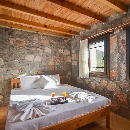 Sleeps 6 Pool Air Con Wifi * Kayakoy