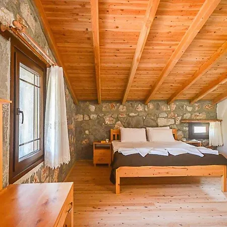 Sleeps 6 Pool Air Con Wifi * Kayakoy